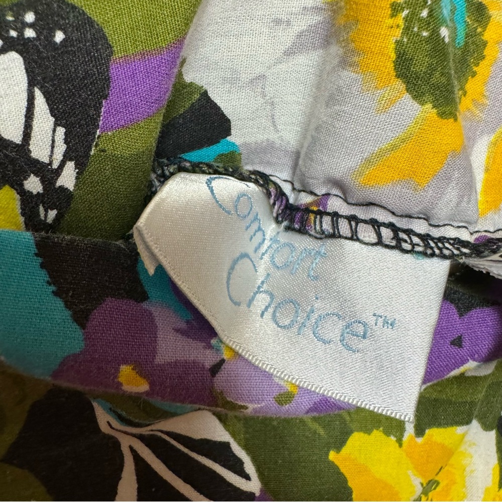 Vintage Comfort Choice Green and Yellow Floral House Dress with Ruffle Hem - Picture 3 of 5